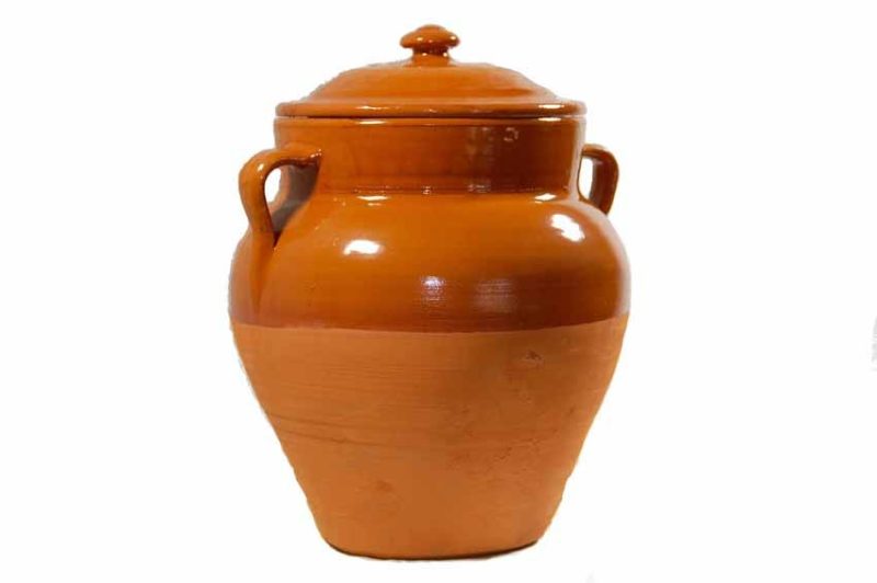 Tinaja de barro para aceitunas artesanal y ecológica de 35 cm. con tapadera y capacidad para 6 litros aproximadamente.