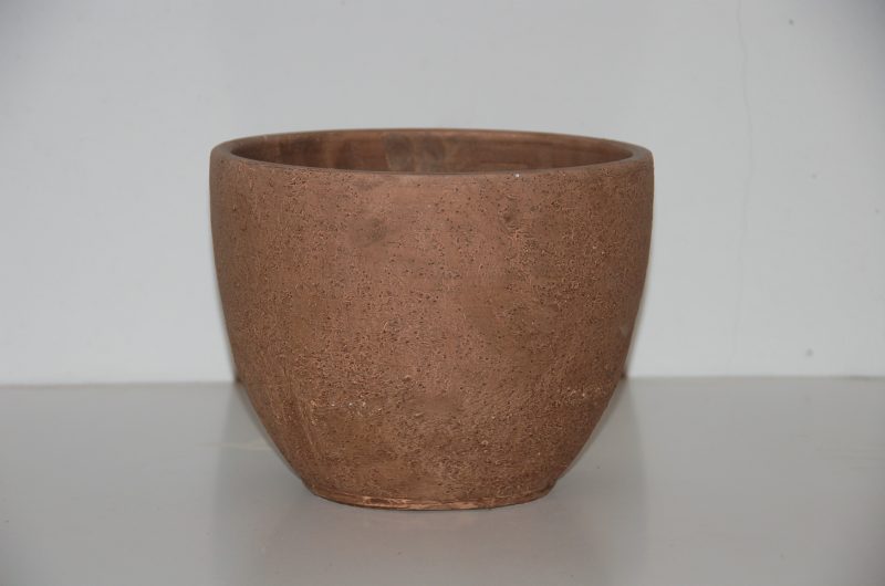Maceta de barro artesanal rústico modelo cuenco alto de 20 x25cm.