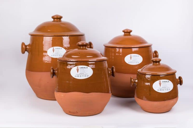 pucheros de barro