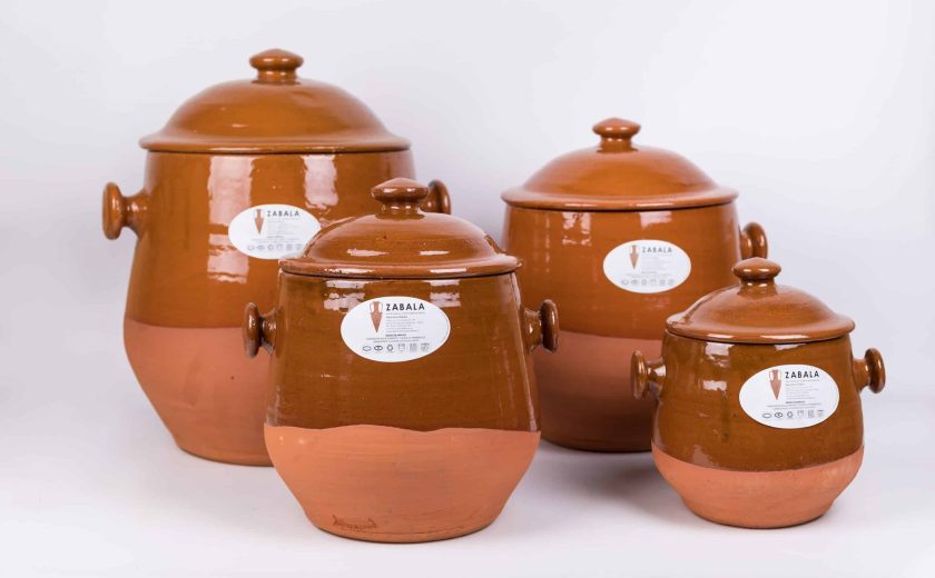 pucheros de barro